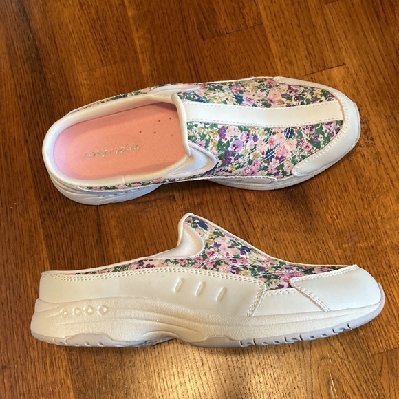 🌸NWOT EASY SPIRIT Traveltime Clog - size womens 6.5 M - Picture 12 of 16